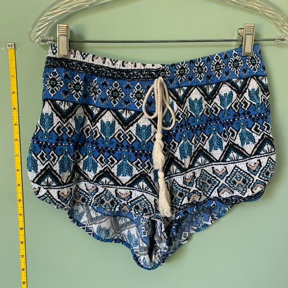 Blue Patterned Shorts - Picture 4 of 4